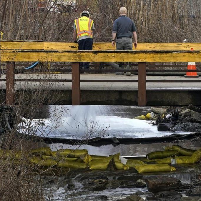 Upset Ohio town residents seek answers over train derailment